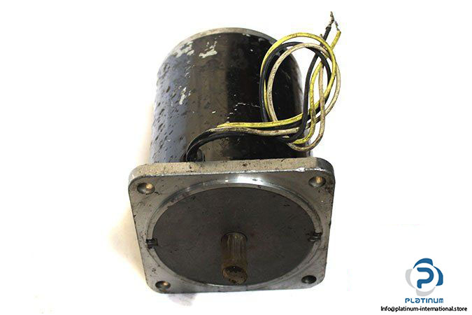 oriental-motor-6rk60gk-a-reversible-motor-1