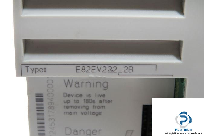 lenze-e82ev222_2b-frequency-inverter5_675x450
