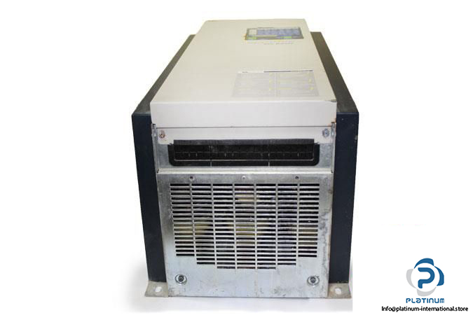 tech-m2b045aaba00-frequency-inverter3_675x450