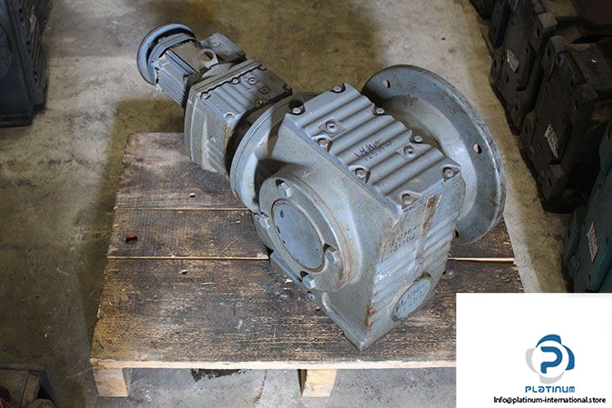 sew-sf87-r57-dr63l4_c-helical-worm-gearmotor-2