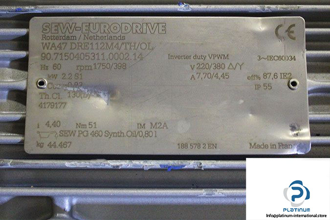 sew-wa47-dre112m4_th_ol-spiroplan-gear-unit-3