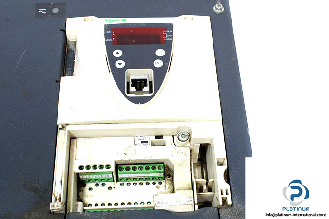 telemecaniqe-atv61hd45n4-speed-drive-2