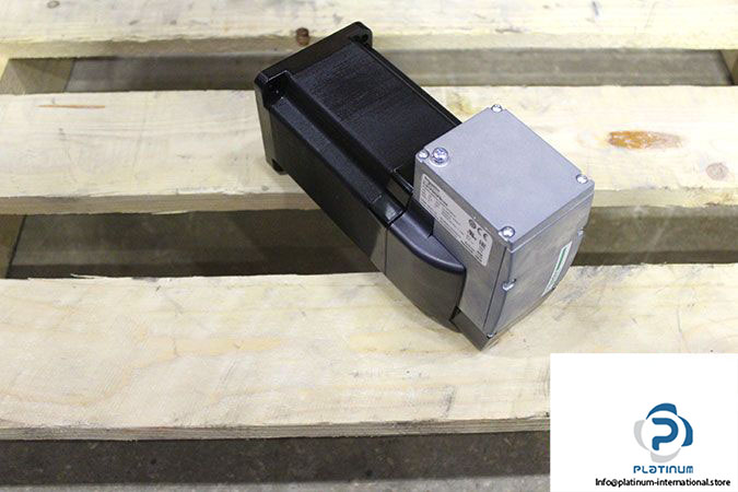 schneider-ils1f853pb1a0-integrated-drive-with-stepper-motor-2