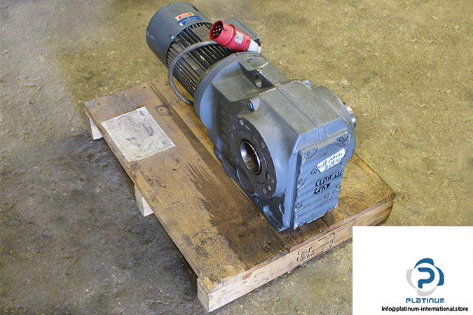 sew-kt87_t-dv100m4_bmg_hr_tf-gear-motor-2