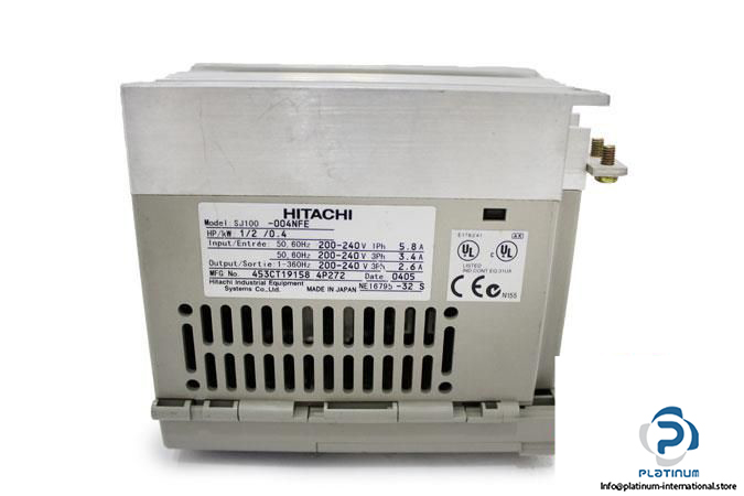 hitachi-sj100-004nfe-frequency-inverter5_675x450