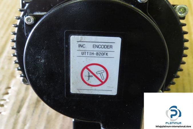 yaskawa-sgmgh-09adc61-ac-servo-motor5_675x450