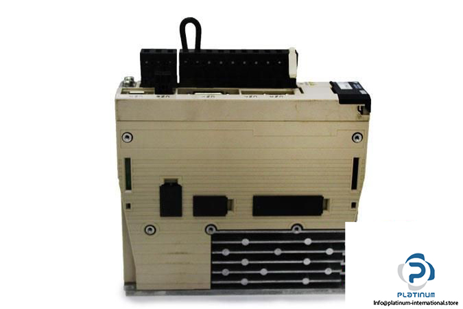yaskawa-sgdv-1r6ae1a-servo-drive6_675x450