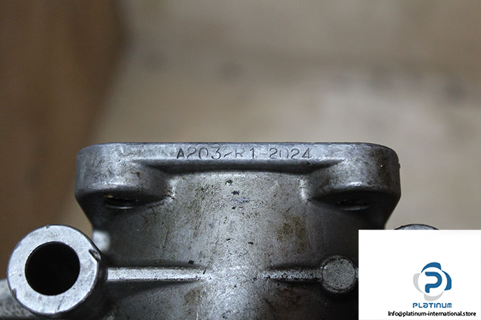 poggi-a2032r1-2d24-2-way-right-angle-gearbox-2