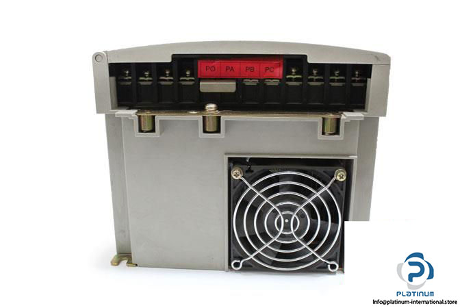 schneider-electric-atv28hu90n4-frequency-inverter3_675x450