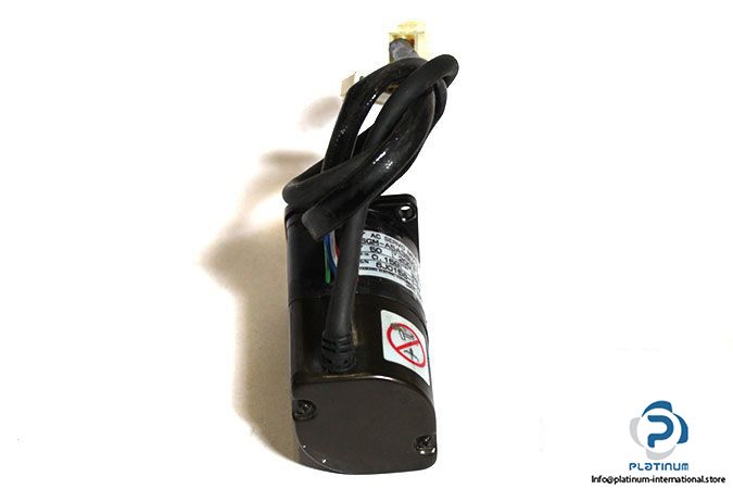 yaskawa-sgm-a5a3su11-ac-servo-motor-3
