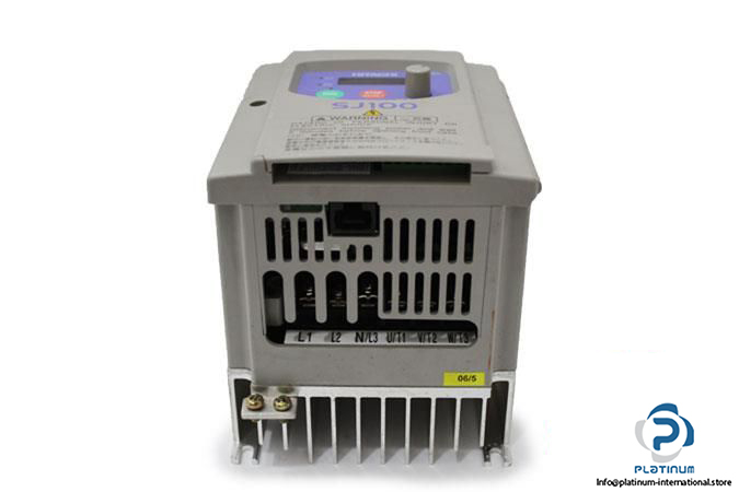 hitachi-sj100-007nfe-frequency-inverter3_675x450