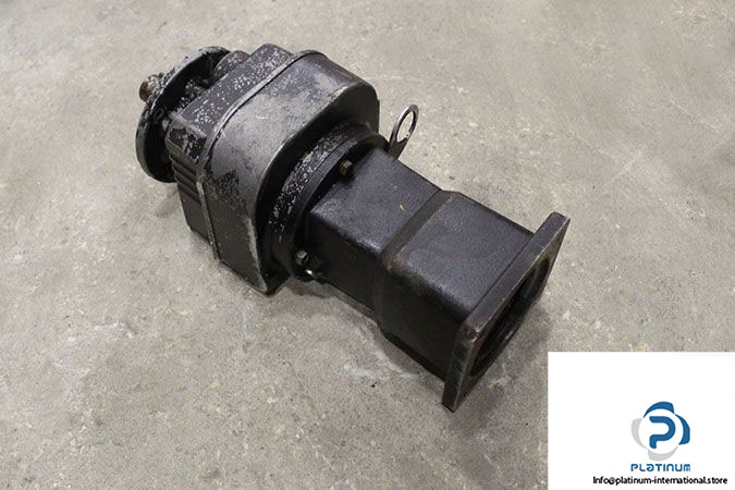 sew-rf27-aq115_1-helical-gear-unit-3