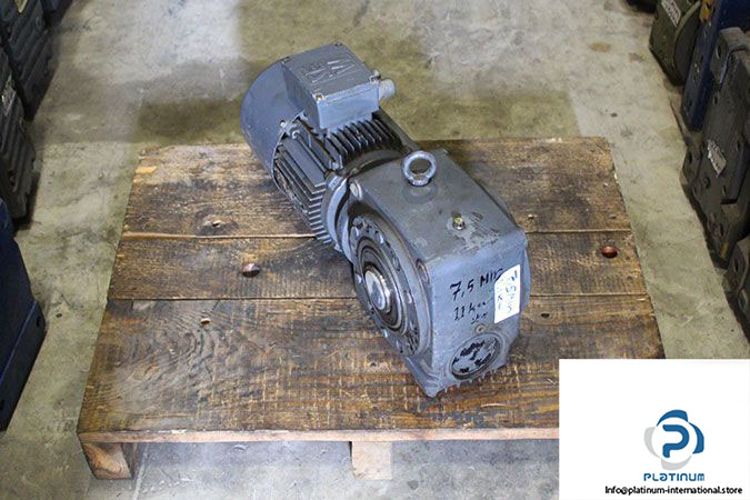 sew-sa62-dt90s-4bm-helical-worm-gearmotor-2
