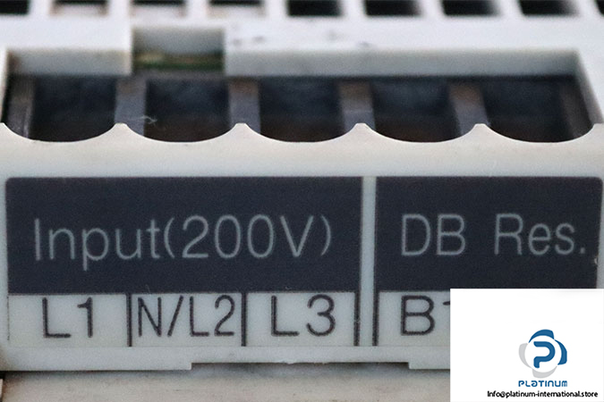 yaskawa-CIMR-XCAEB0P4-mini-inverter-(used)-3