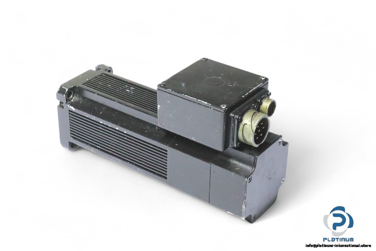moog-FAS-T1-M6-030-24-02-00-brushless-servo-motor(used)-1