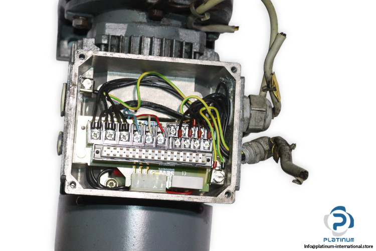 sew-R47DT80K4MM05BMG-helical-gearmotor(used)-5