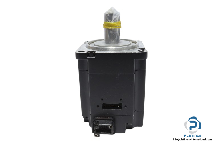 yaskawa-SGM7J-02AFD21-ac-servo-motor-new-2