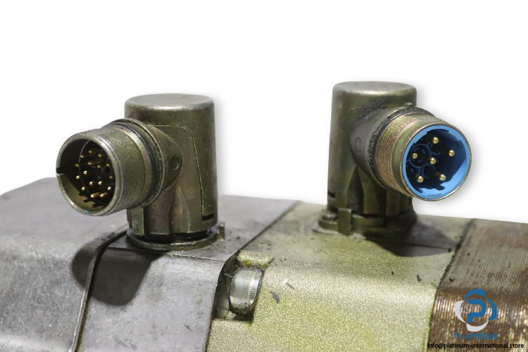 siemens-1FK6083-6AF71-1AB0-synchronous-motor-(used)-1