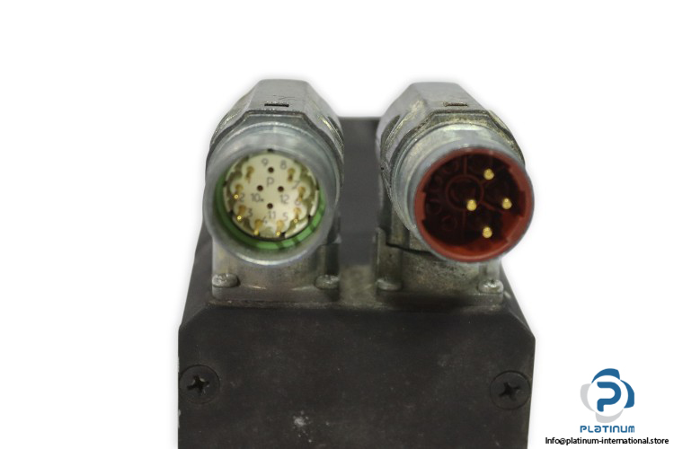 parker-AC-G-0190-4_01-3-ac-servomotor-used-1