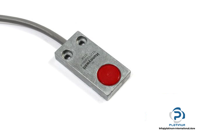 honeywell-922fs5-b9n-f-z758-inductive-proximity-sensor-2