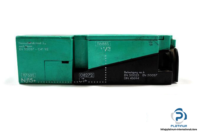 pepperlfuchs-nj15u1w3-inductive-sensor6_675x450