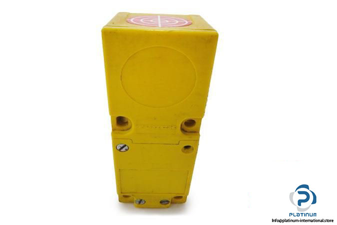 turck-mp-15d-apx-inductive-sensor3_675x450