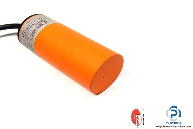 ifm-kb0029-capacitive-sensor3_675x450