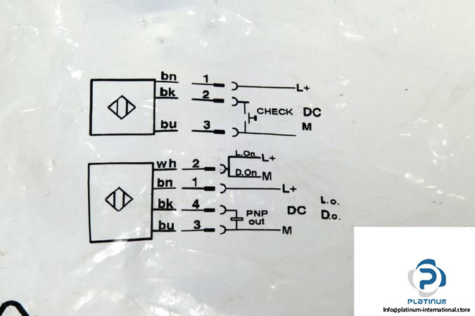 sick-vsve18-4p3140-through-beam-photoelectric-sensor5_675x450