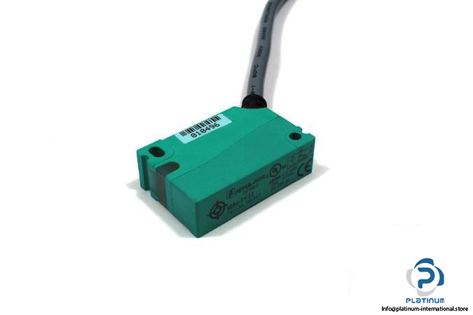 pepperlfuchs-nbb4-f1-e2-inductive-sensor4_675x450