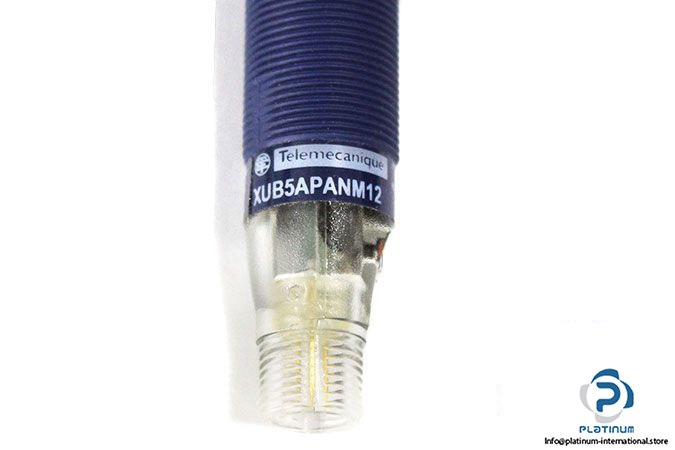 telemecanique-xub5apanm12-diffuse-photoelectric-sensor-3