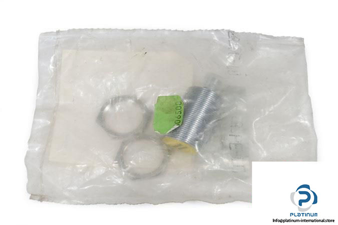 turck-bi10u-m30-ap6x-h1141-inductive-sensor3_675x450