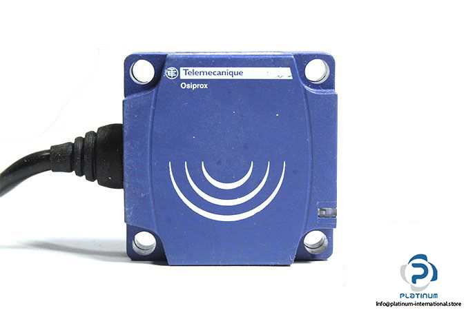 telemecanique-xs7c1a1pal2-inductive-sensor-2