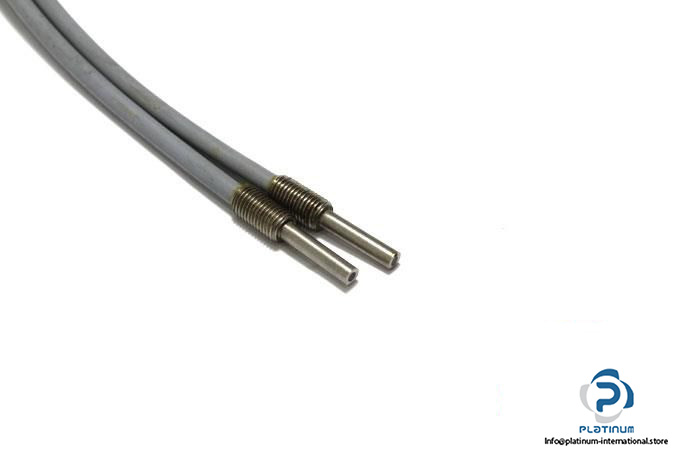 pepperlfuchs-elg-600-4520-8g-s-500-fiber-optic-photoelectric-sensor3_675x450