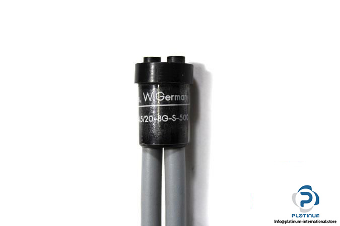 pepperlfuchs-elg-600-4520-8g-s-500-fiber-optic-photoelectric-sensor6_675x450