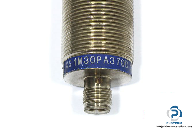 telemecanique-xs1-m30pa370d-inductive-sensor-2