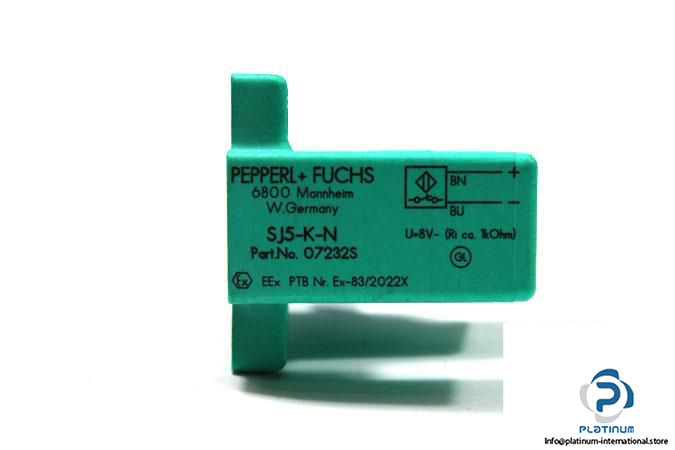 pepperlfuchs-sj5-k-n-inductive-slot-sensor5_675x450