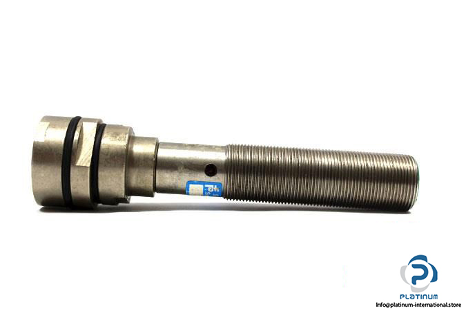 pepperlfuchs-nj5-18gm-ws-v-inductive-sensor3_675x450