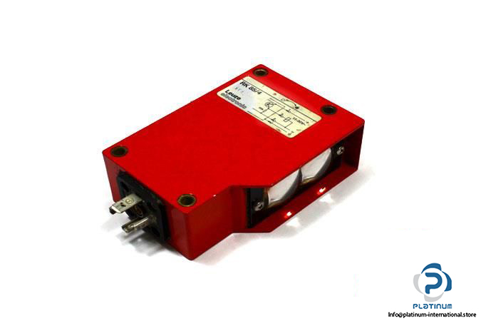 leuze-rk-854-photoelectric-diffuse-sensor3_675x450