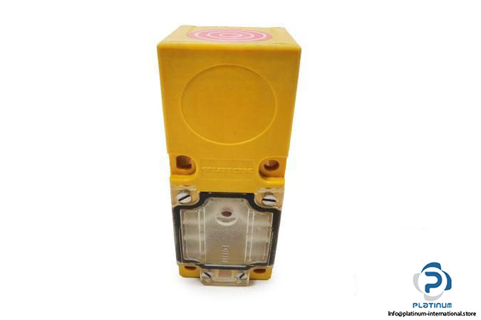 turck-mp-15h-up6x-inductive-sensor3_675x450