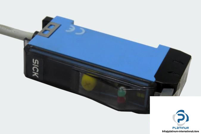 sick-wll160-f122-photoelectric-sensor4_675x450
