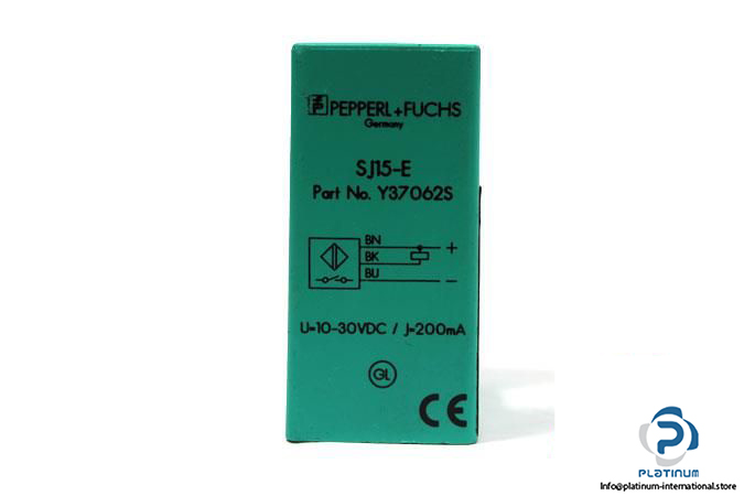 pepperlfuchs-sj15-e-inductive-slot-sensor5_675x450