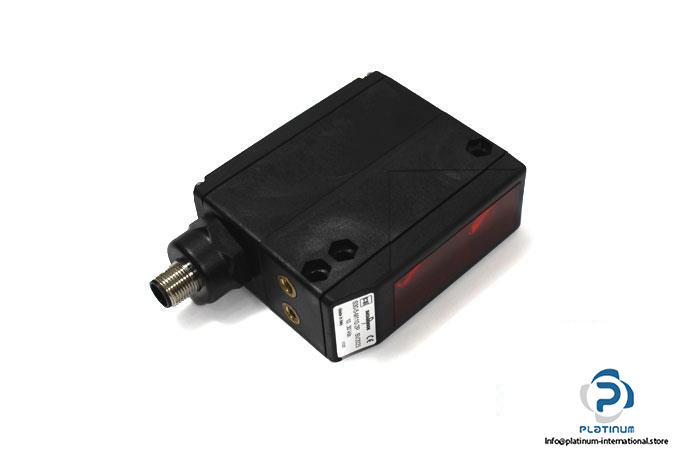 datasensor-s30-5-m110-2p-multi-function-sensor3_675x450