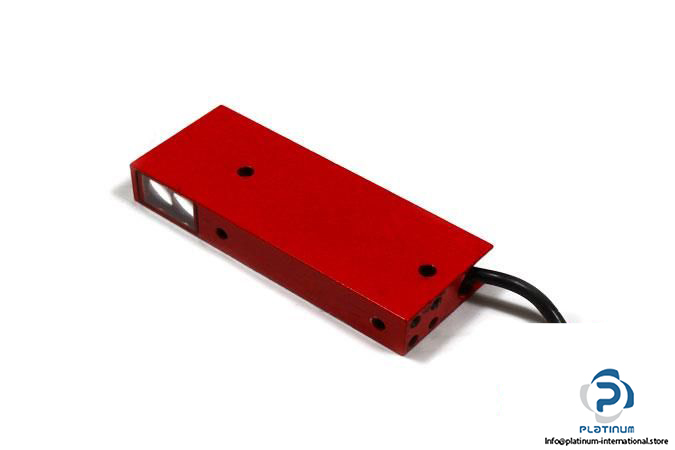 leuze-ls-722-s-through-beam-photoelectric-sensor-transmitter3_675x450