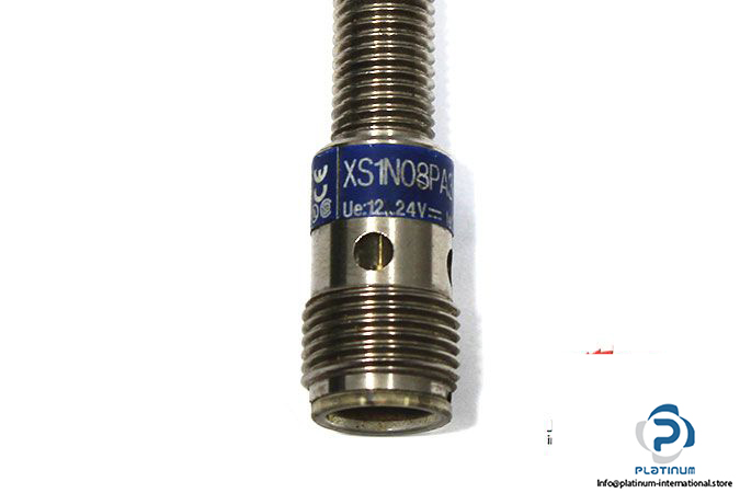 telemecanique-xs1n08pa349d-inductive-sensor-2