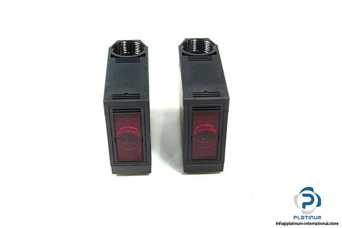 omron-e3jm-10m4-g-photoelectric-switch-sensor5_675x450
