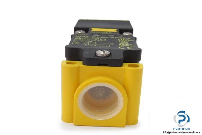 turck-ni35-cp40-ap6x2-inductive-sensor4_675x450