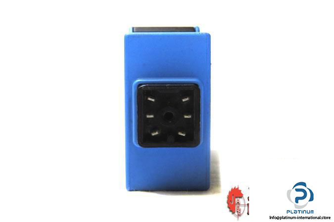 sick-wl27-p630-photo-electric-reflex-sensor6_675x450