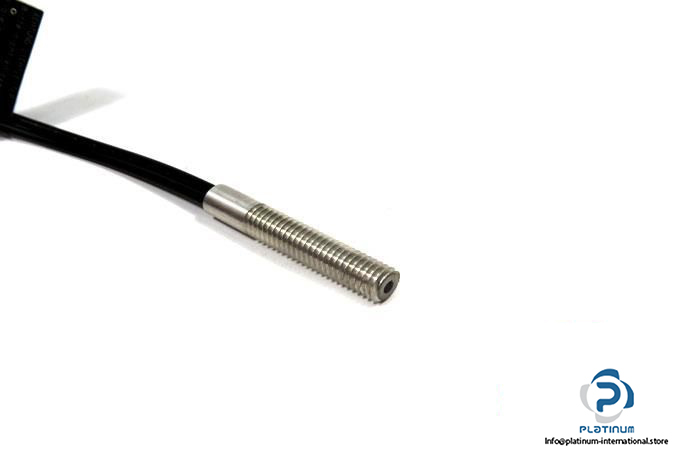 ifm-electronic-e20633-diffuse-reflection-sensor4_675x450