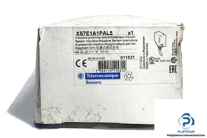 telemecanique-xs7e1a1pal5-inductive-sensor-1