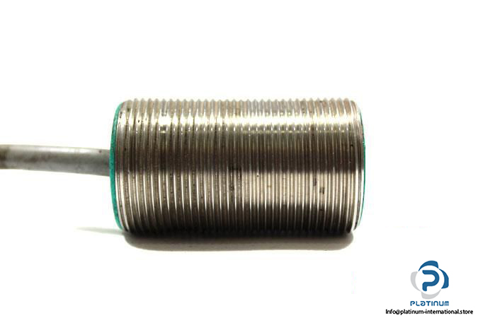 pepperlfuchs-nj10-30gm50-e2-inductive-sensor3_675x450